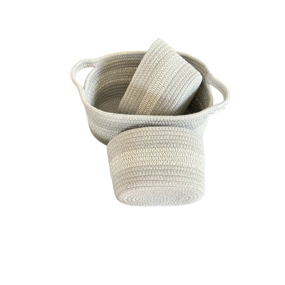 Set of 3 woven nesting baskets - Picture 1 of 3